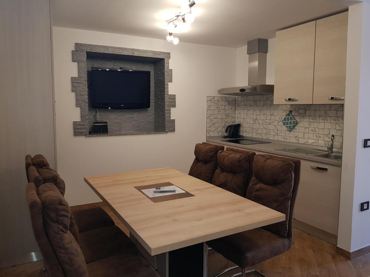 Apartments Villa Irena โคเปร์ ภายนอก รูปภาพ