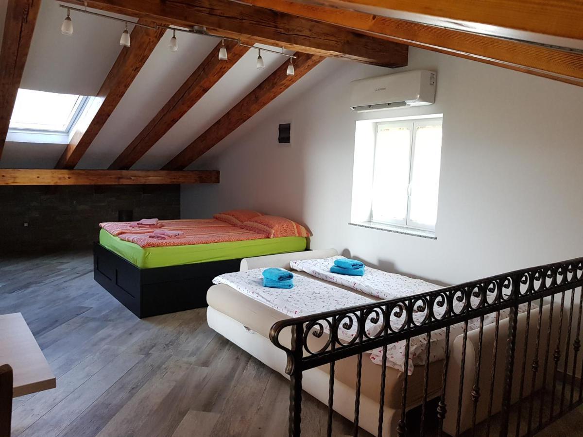 Apartments Villa Irena โคเปร์ ภายนอก รูปภาพ