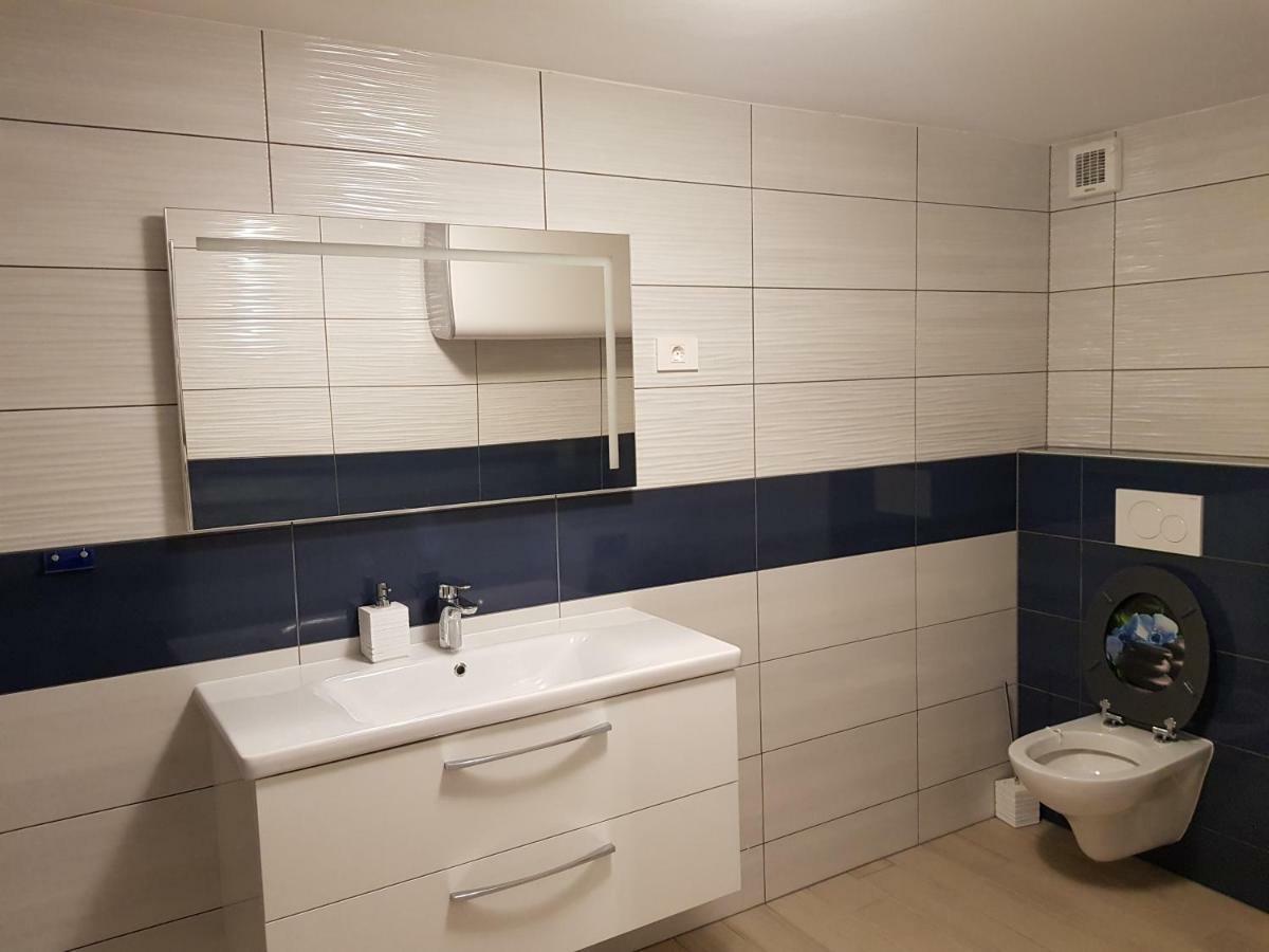 Apartments Villa Irena โคเปร์ ภายนอก รูปภาพ