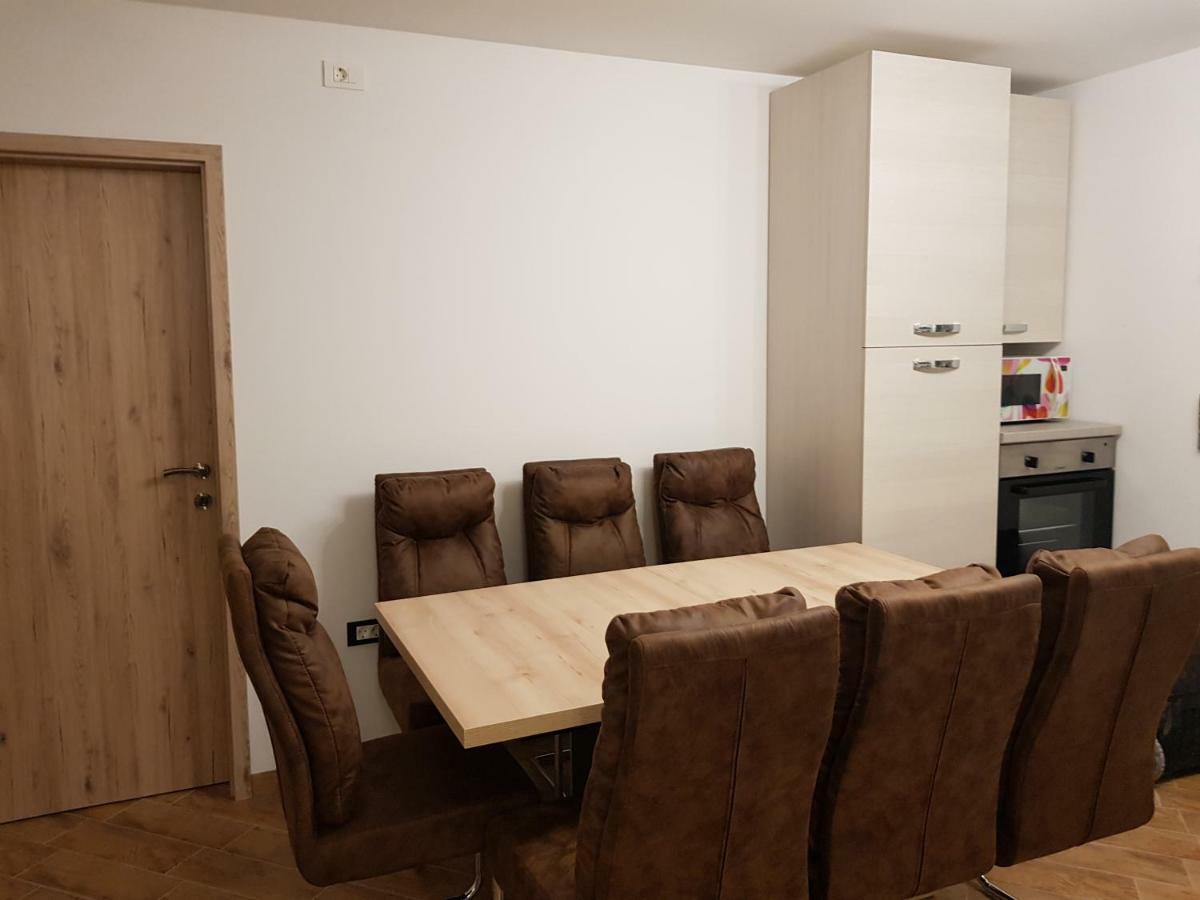 Apartments Villa Irena โคเปร์ ภายนอก รูปภาพ